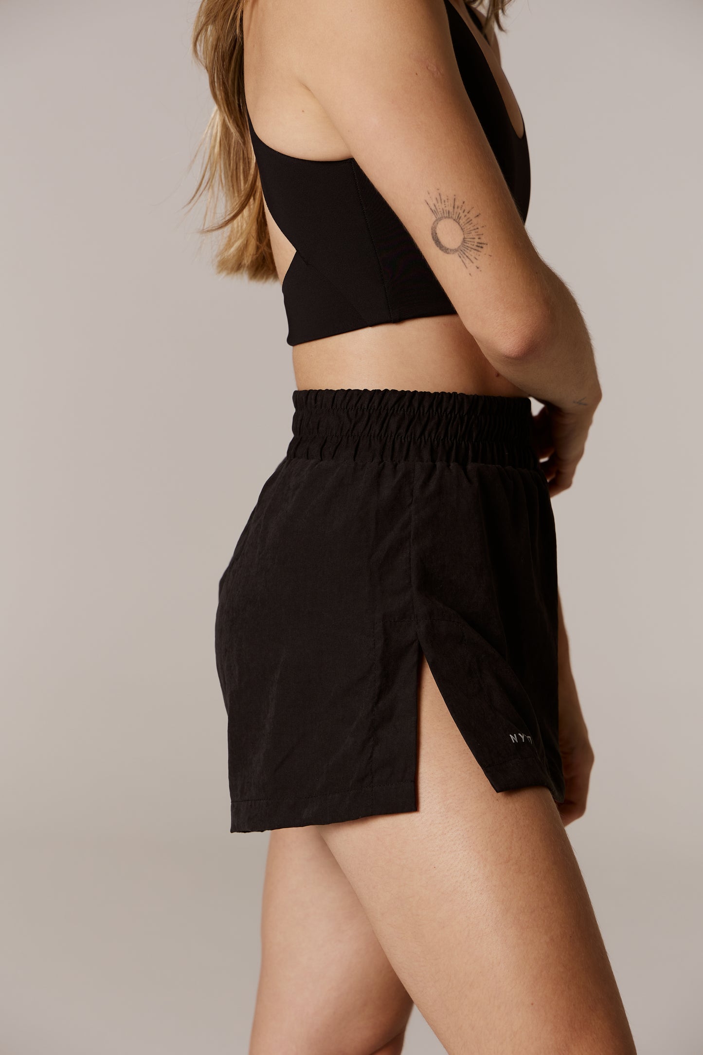 SHORT RUN BLACK