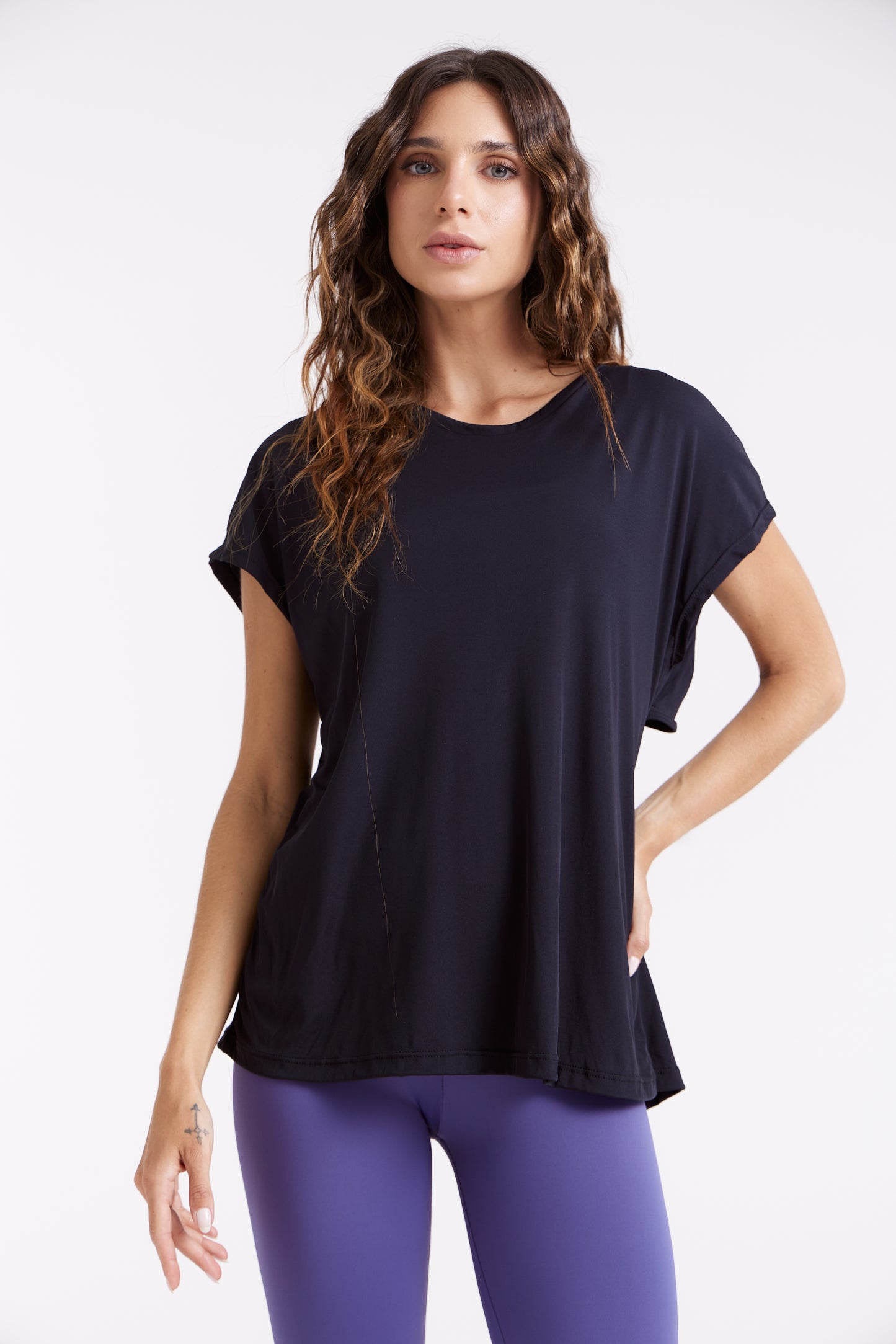 TWIST TEE BLACK