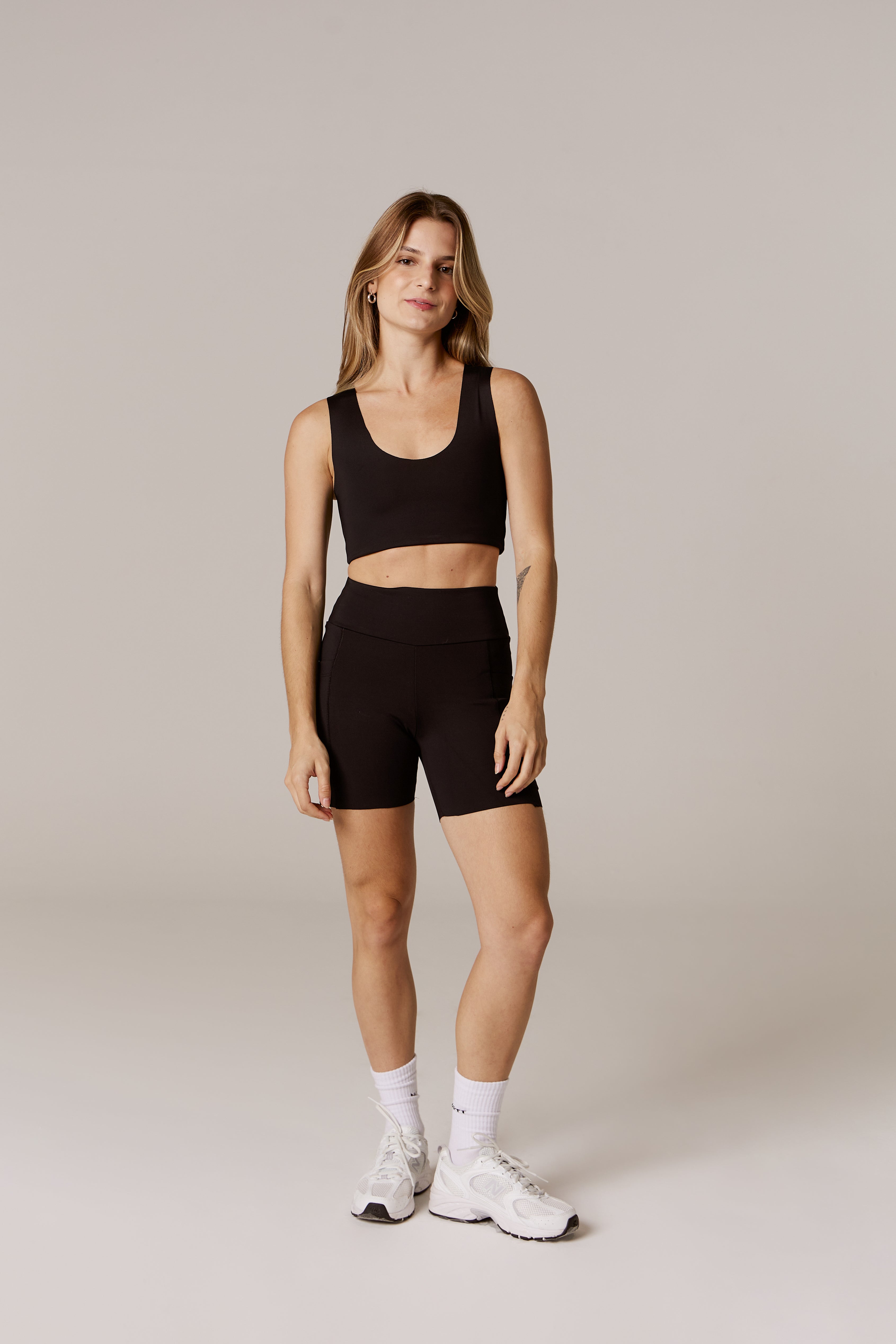 POCKET SHORT BLACK