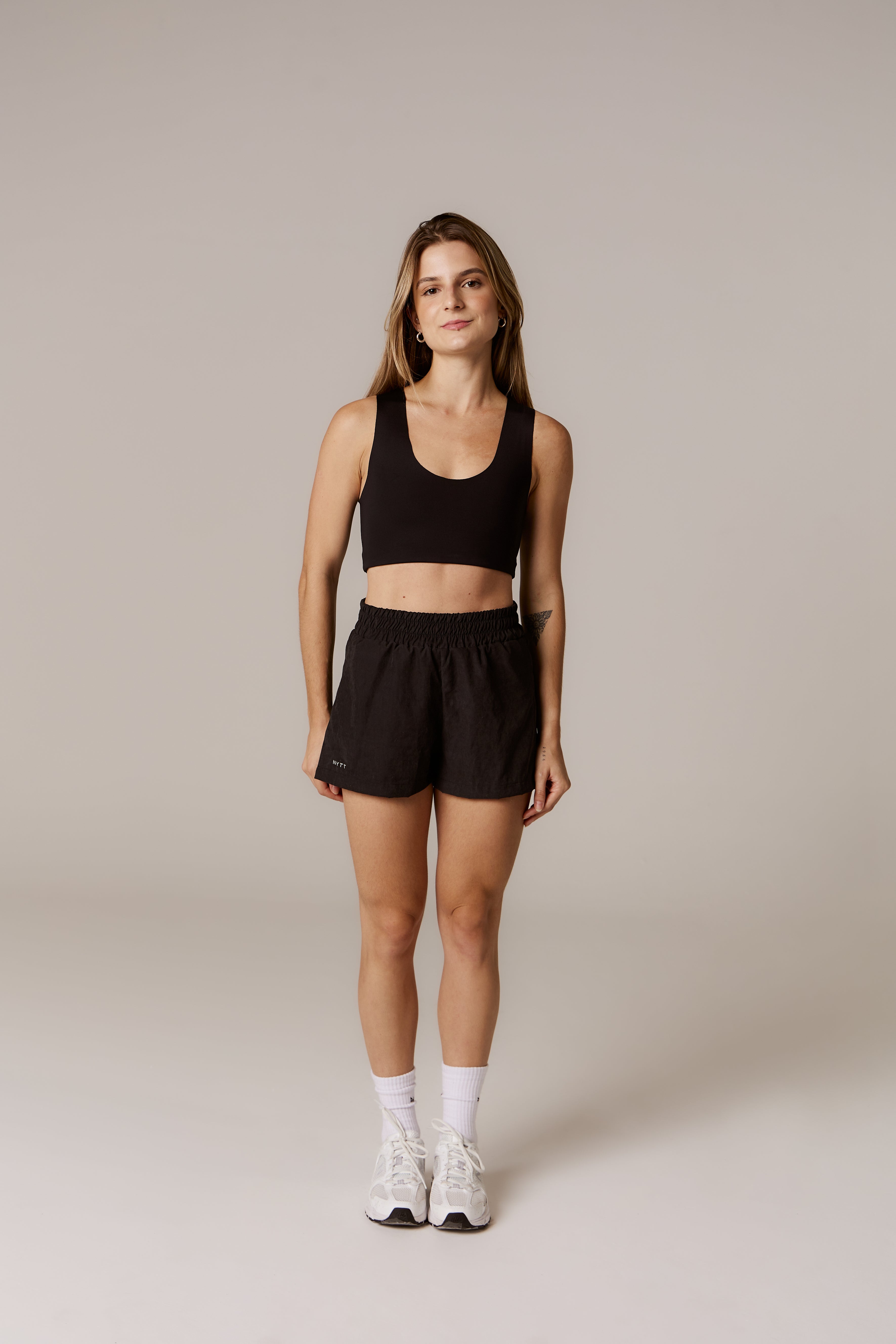 ACTIVE TOP BLACK