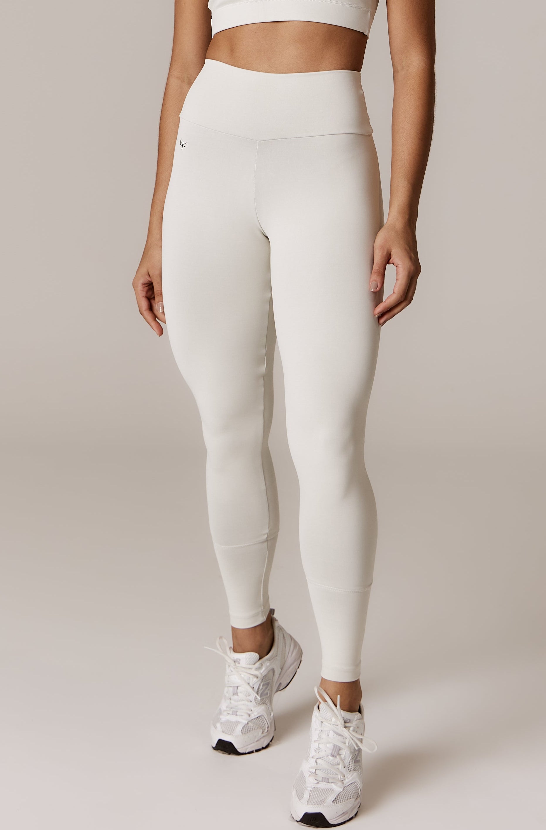 Kit beginner Off White: Tank top + Legging