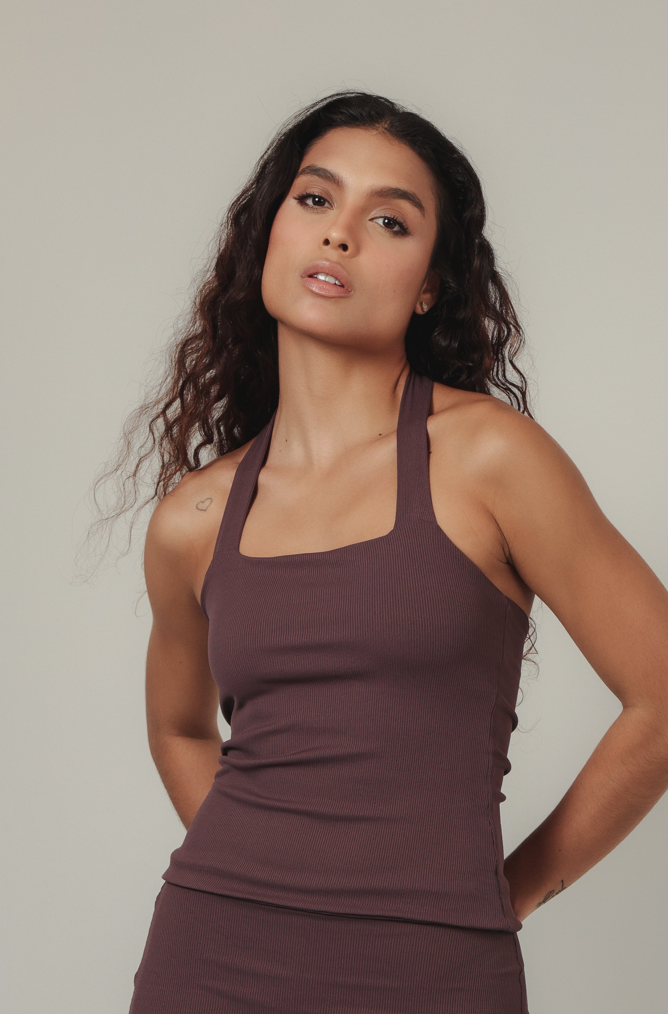 BLUSA FRENTE ÚNICA CANELADA IRIS