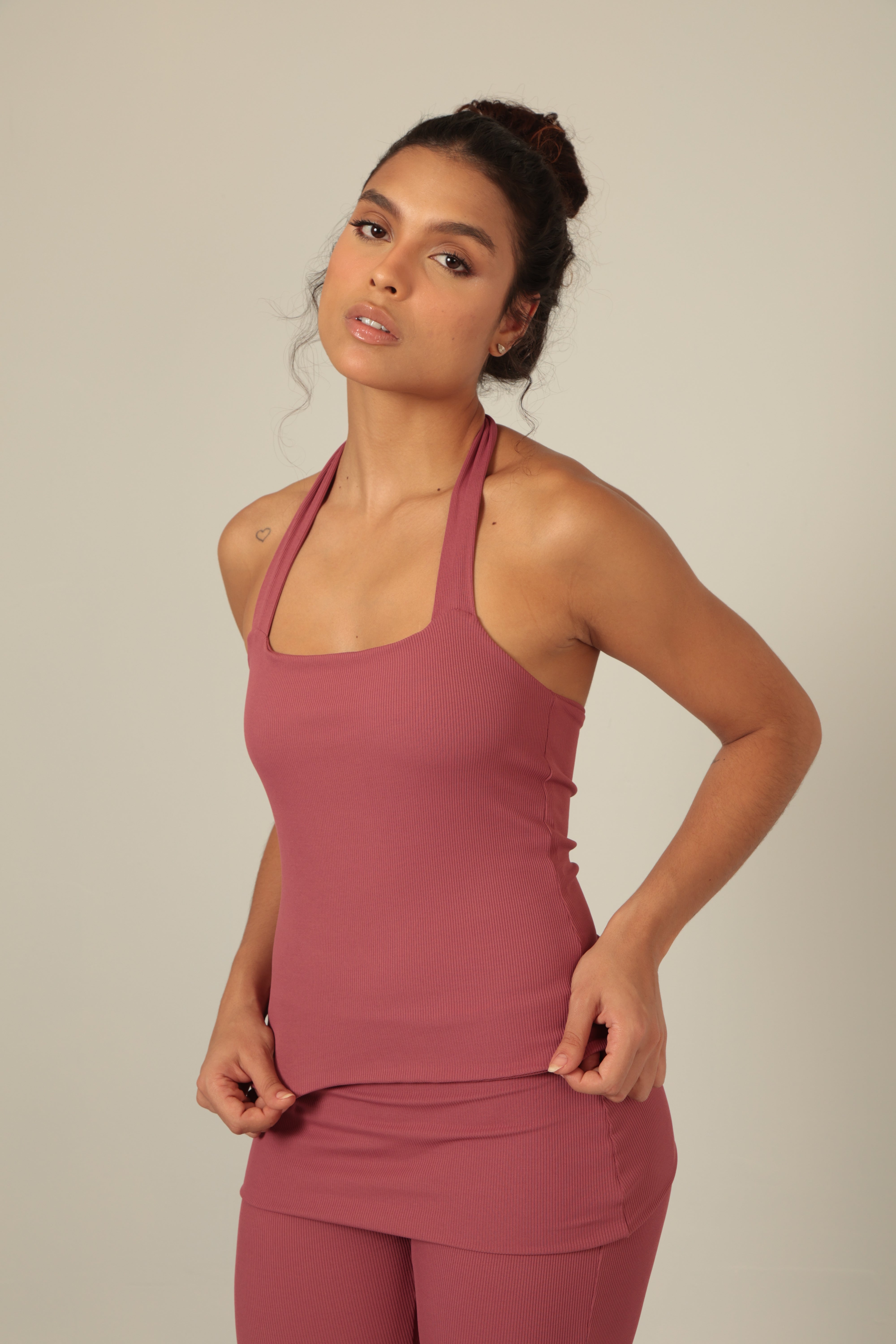 BLUSA FRENTE ÚNICA CANELADA MALVA