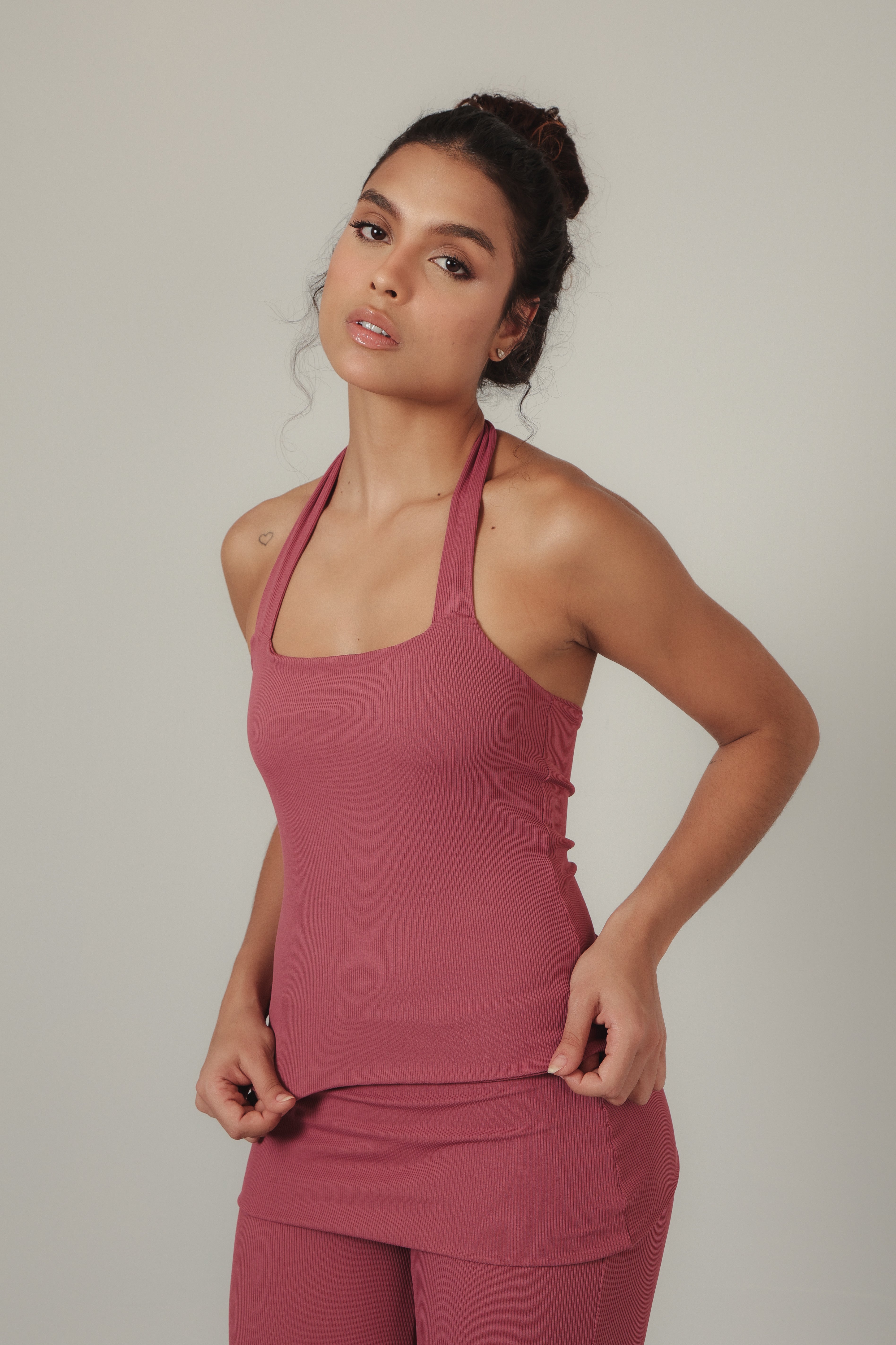 BLUSA FRENTE ÚNICA CANELADA MALVA