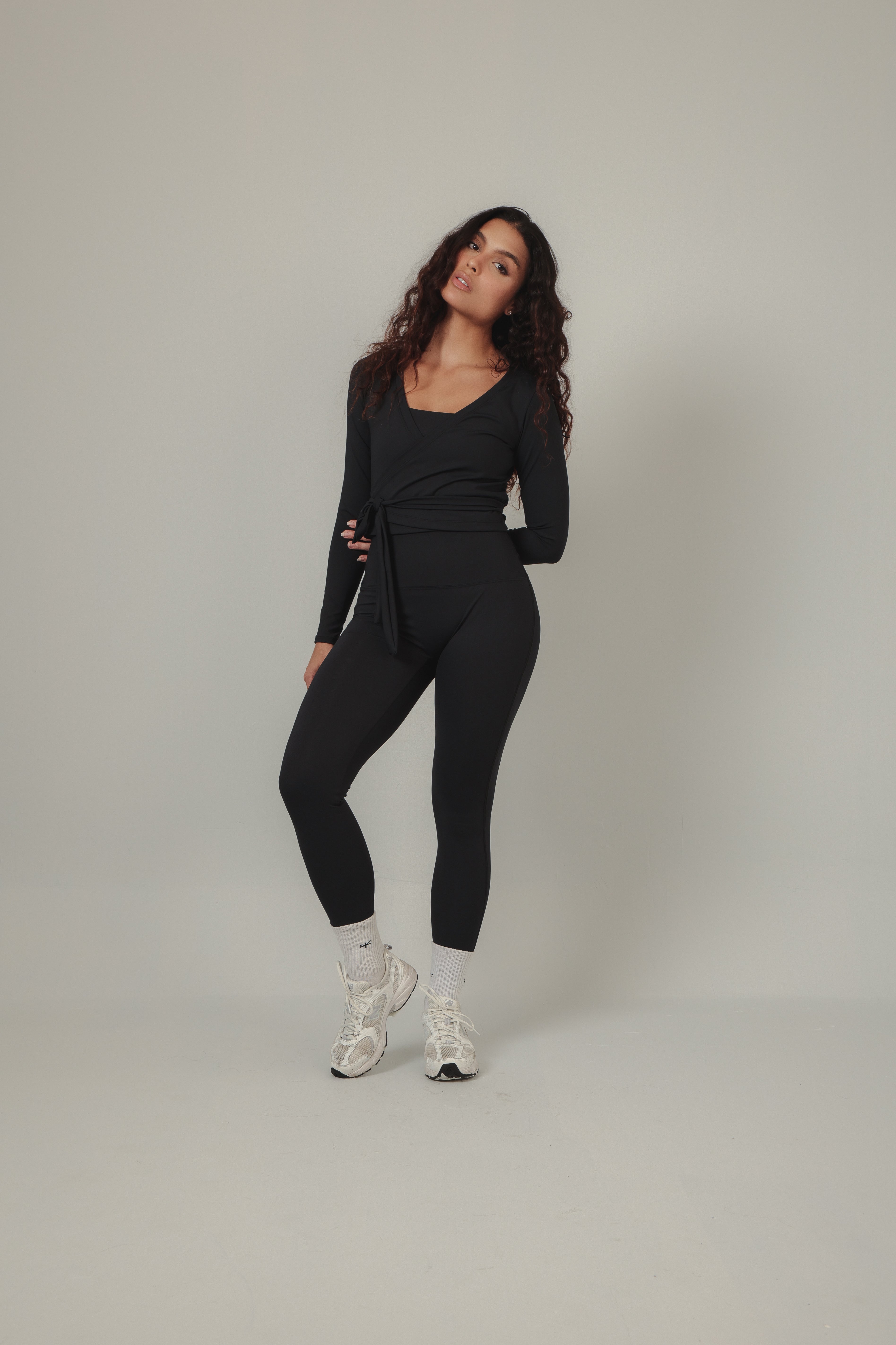 LONG SLEEVE TRANSPASSADA BLACK
