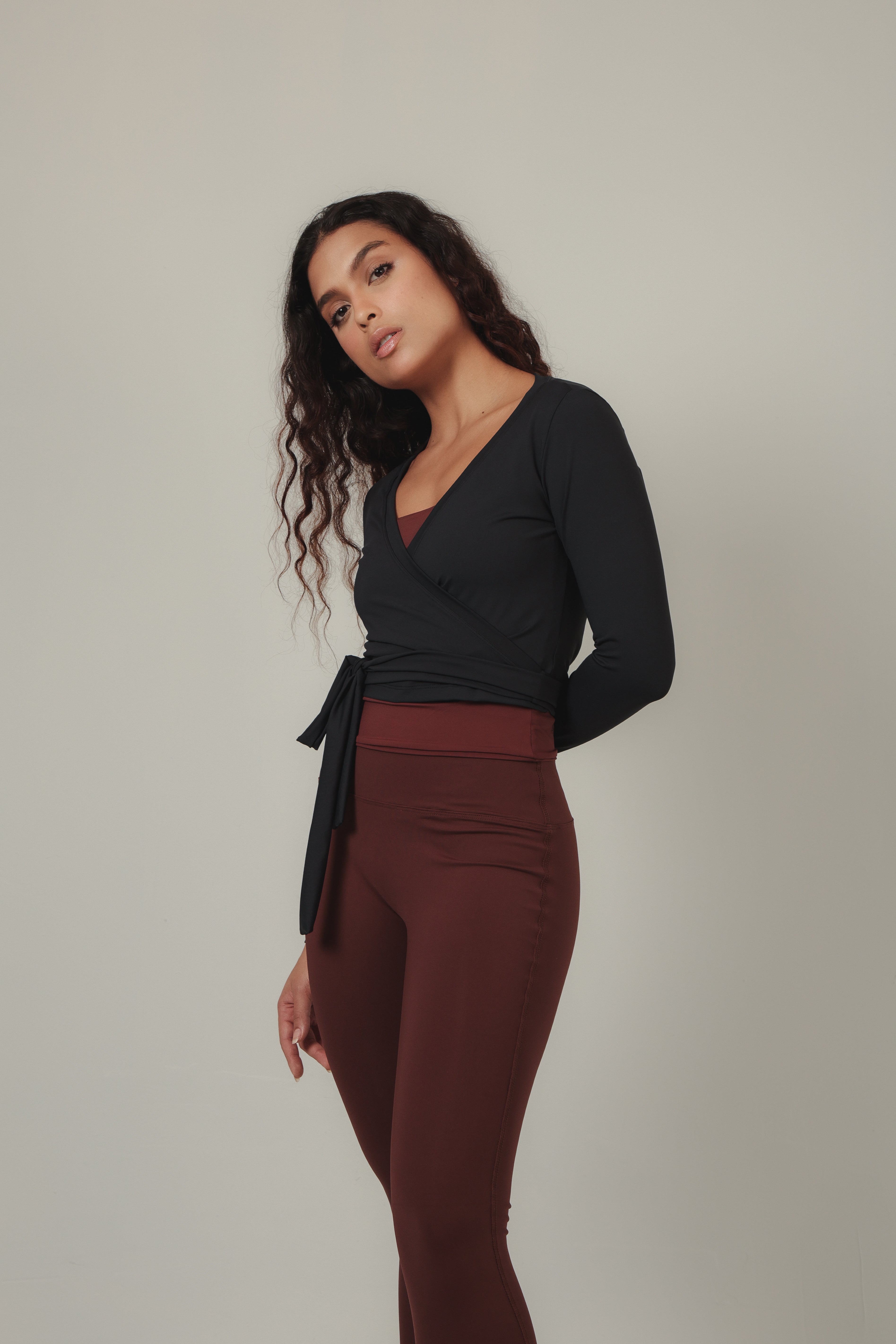 LONG SLEEVE TRANSPASSADA BLACK