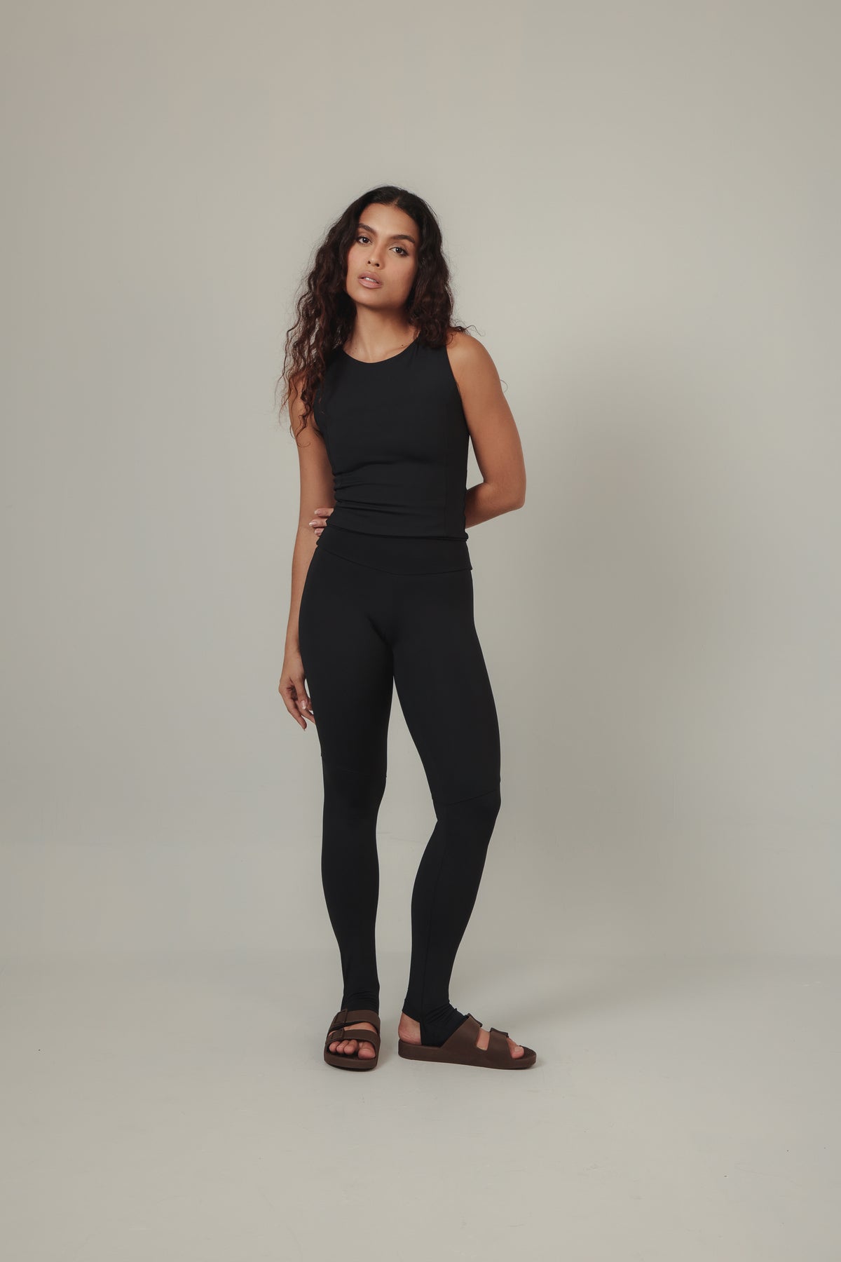 SLIM FIT TOP BLACK