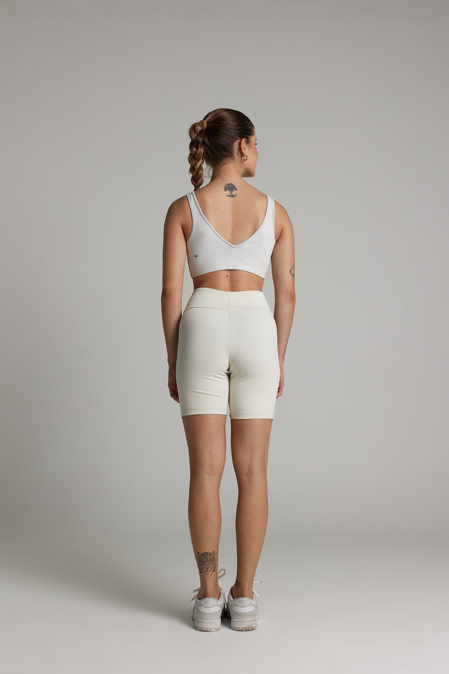 CONJUNTO BLANC - BIKER SHORTS + TOP