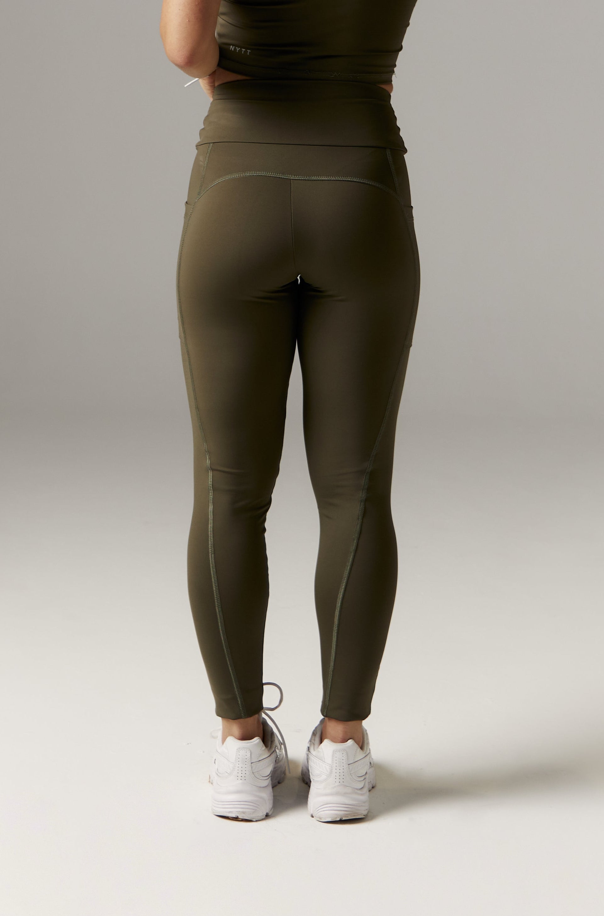 CONJUNTO DARK OLIVE