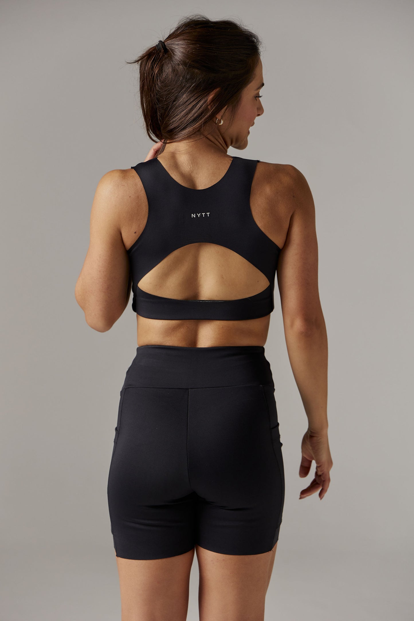 ACTIVE TOP BLACK