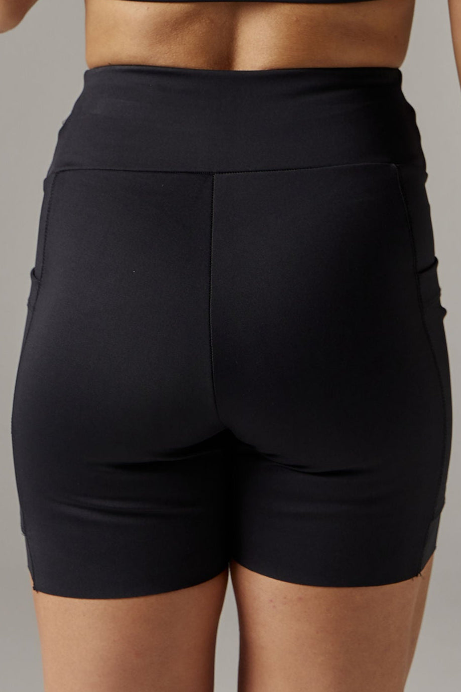 POCKET SHORT BLACK