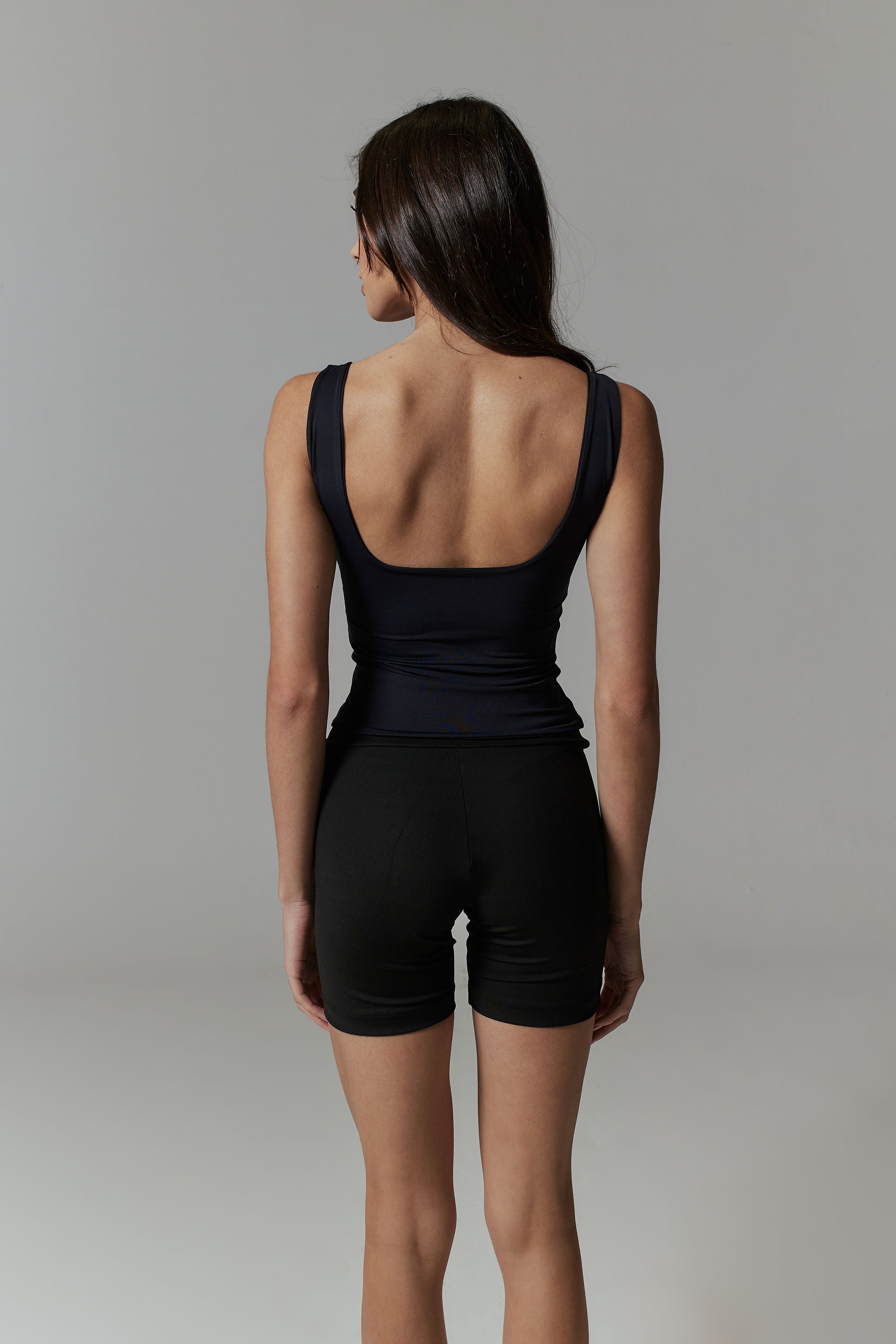TANK TOP BASIC BLACK