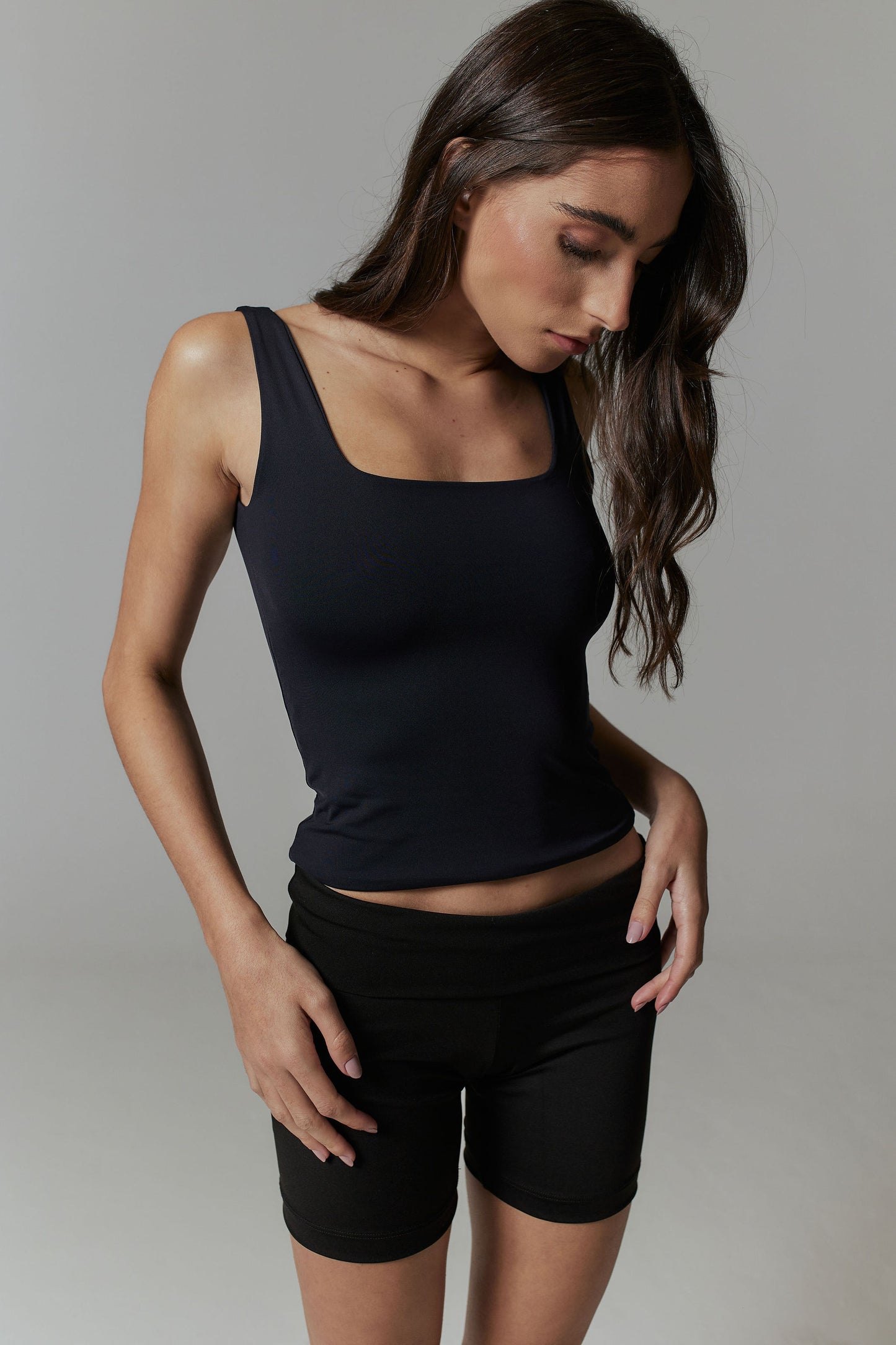 TANK TOP BASIC BLACK