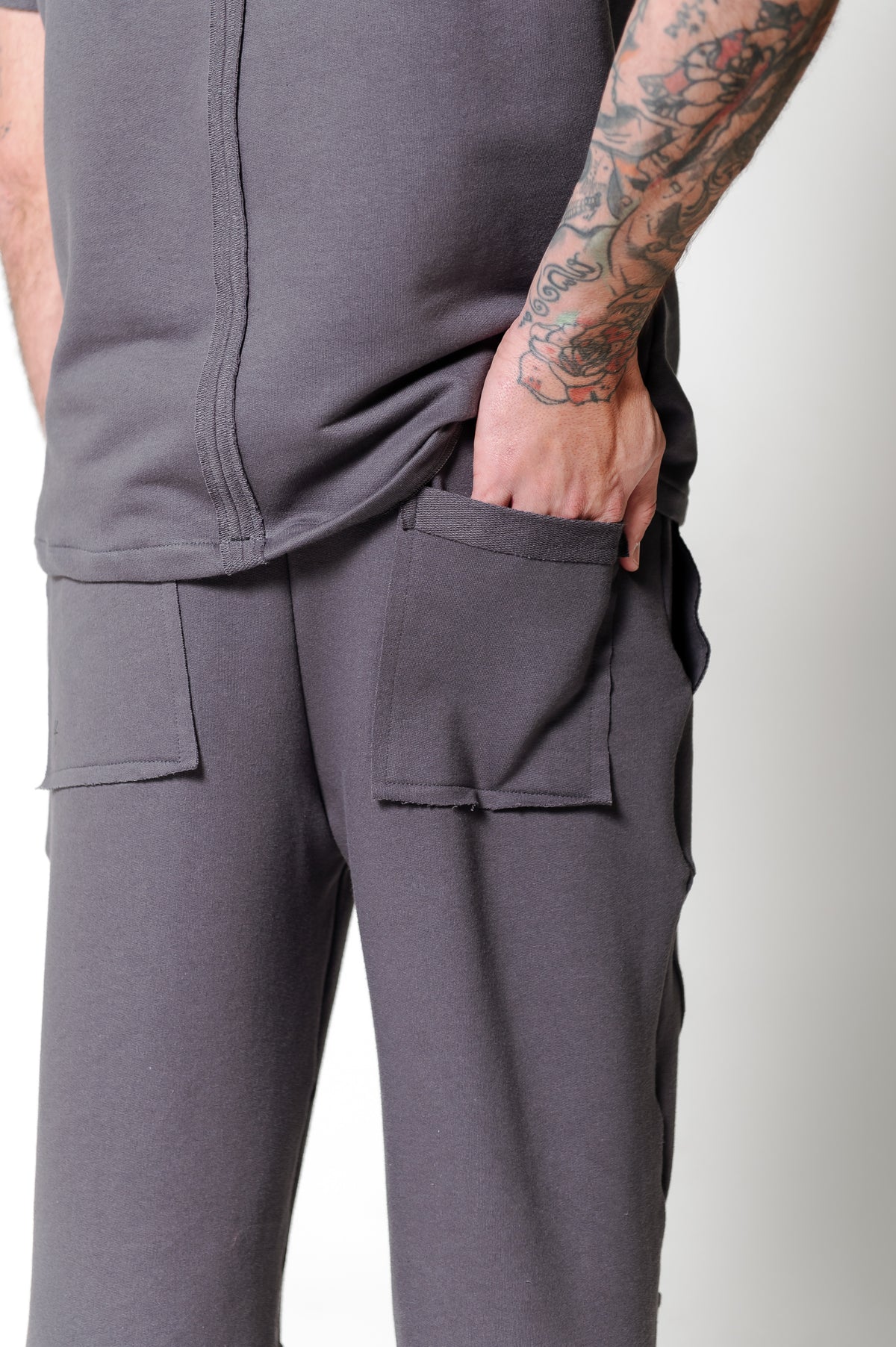 CALÇA MOLETOM BASIC CINZA