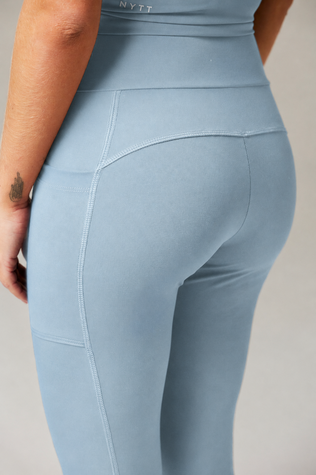 POCKET LEGGING SKY BLUE